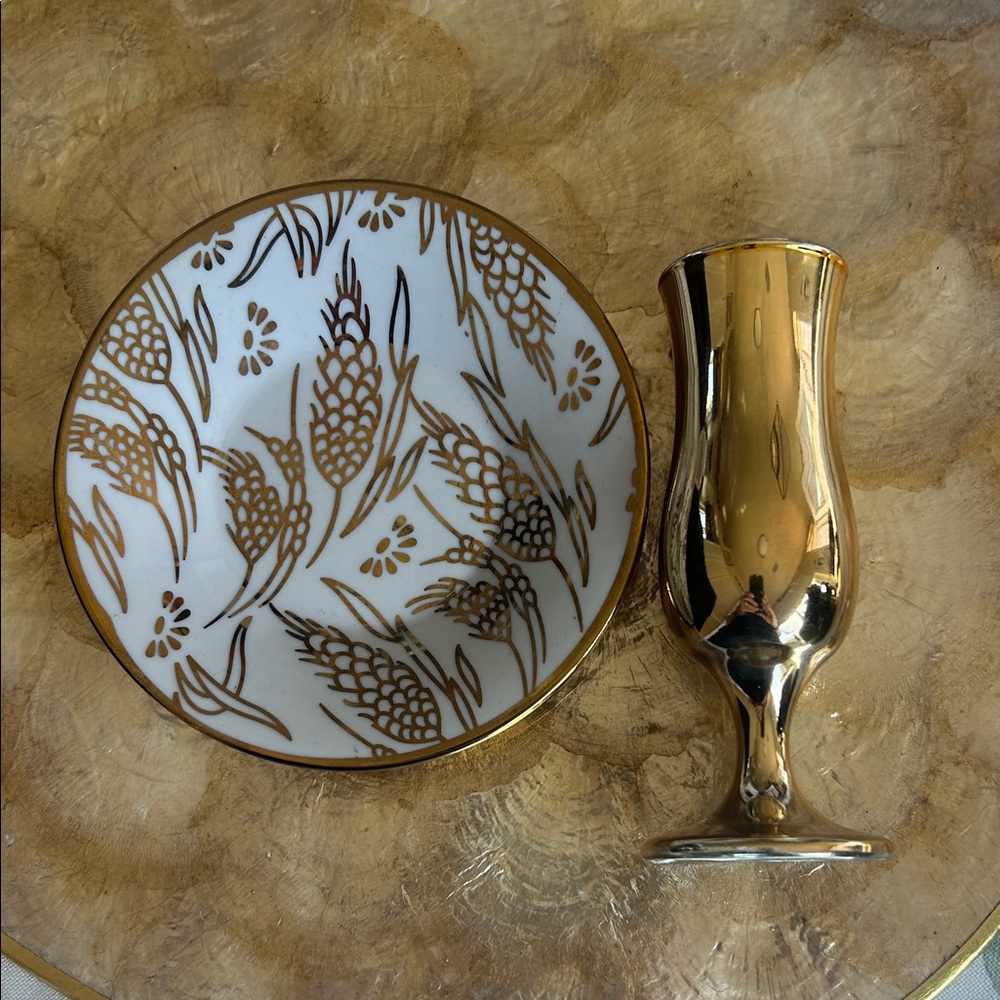 Gold and White wheat Plate and Goblet Set from the Palace Casino